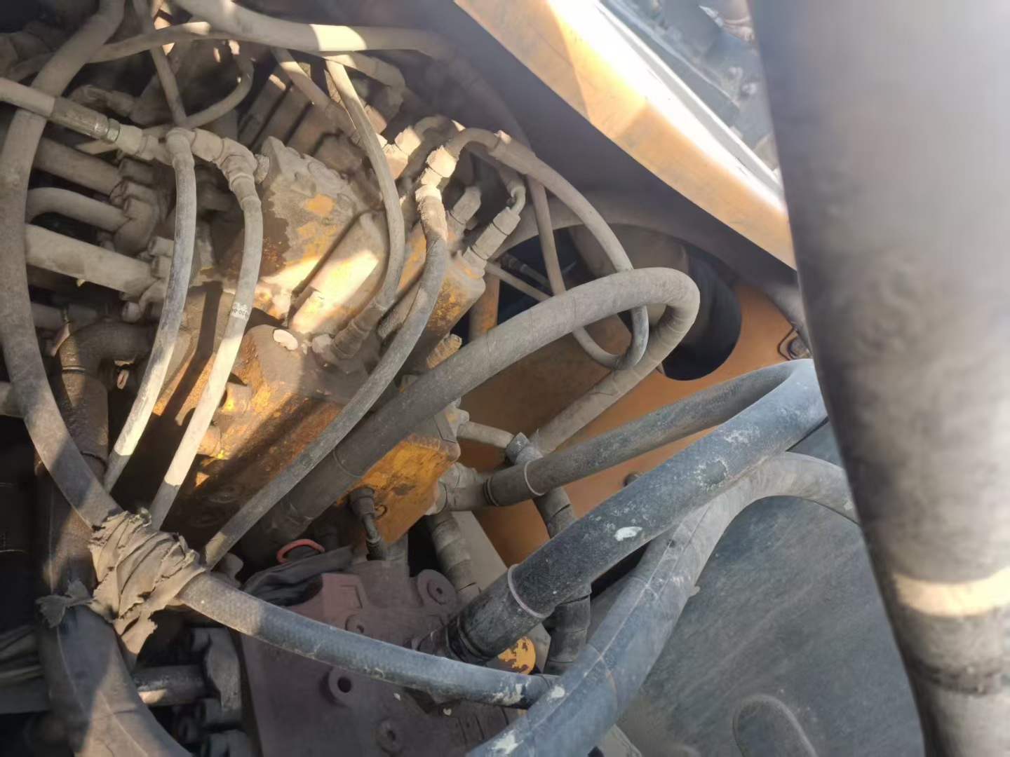 Used Hyundai R215-9 Excavator 2019 Model / 9