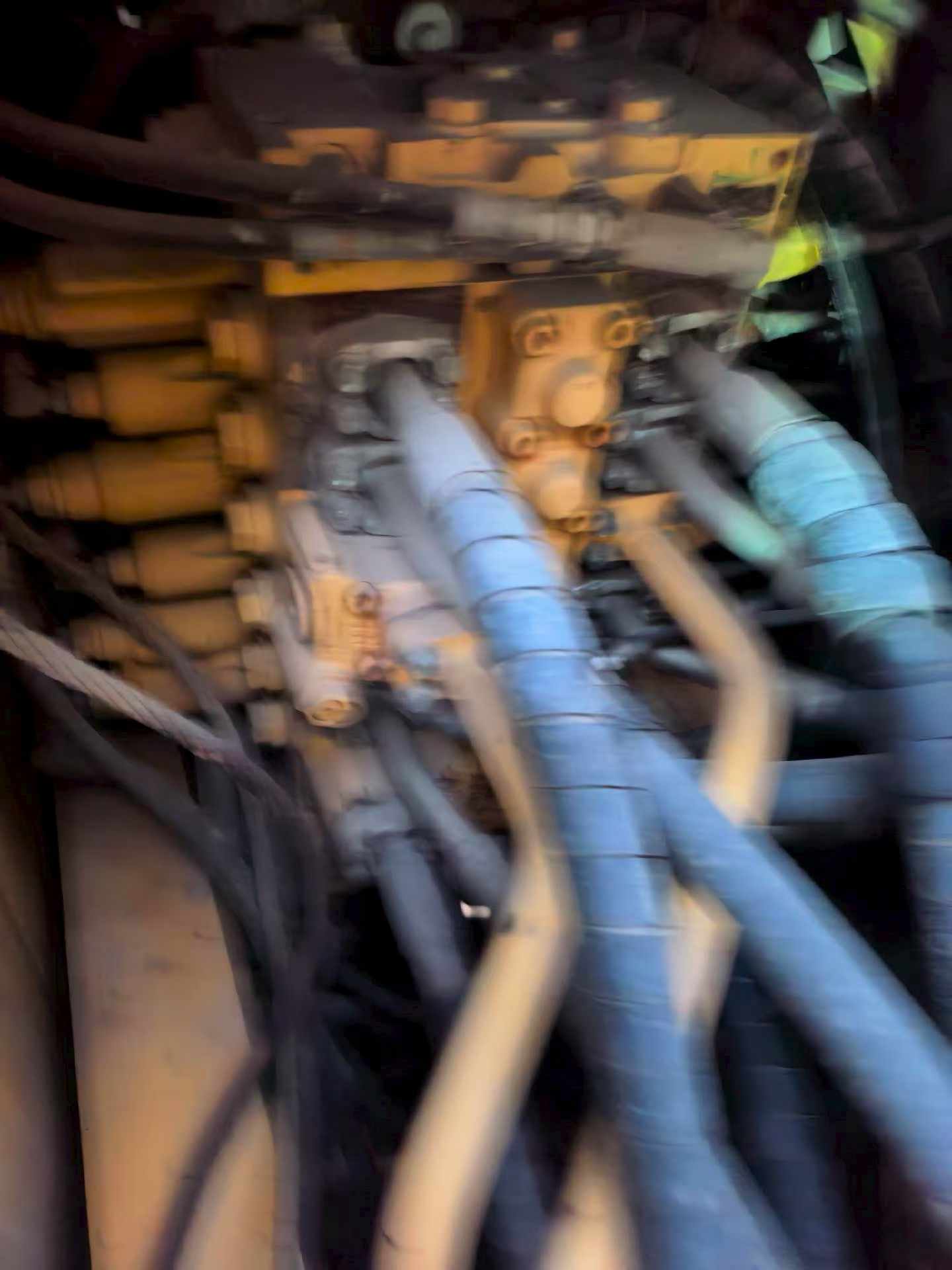 Used Komatsu PC200-8N1 Excavator 2013 Model / 6