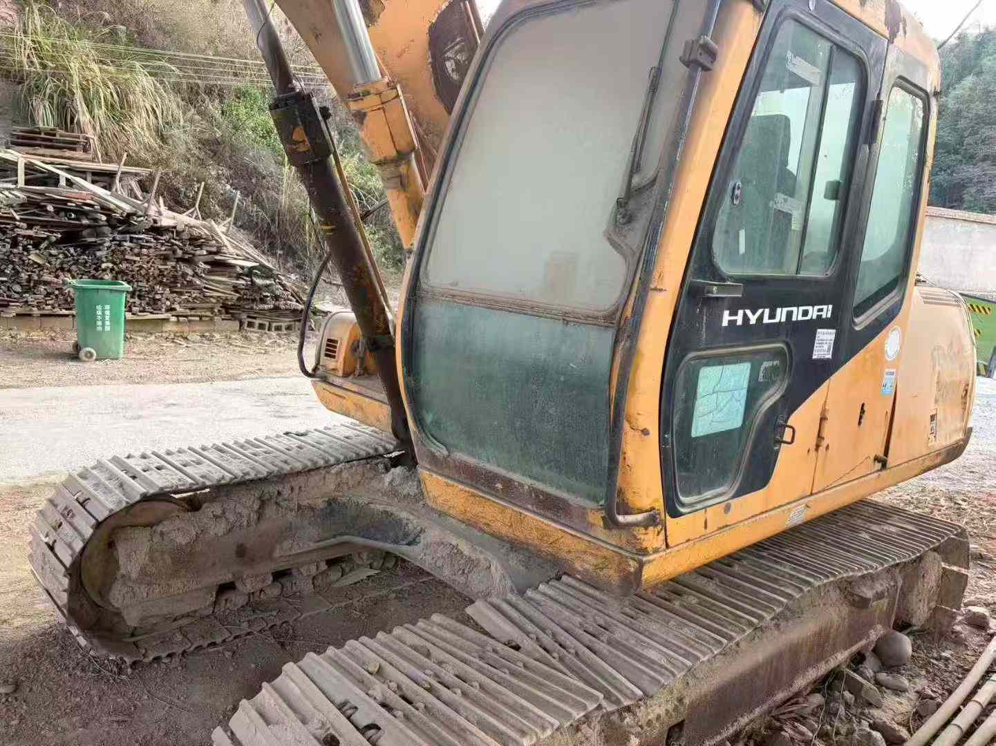Used Hyundai R130-5 Excavator 2016 Model / 2