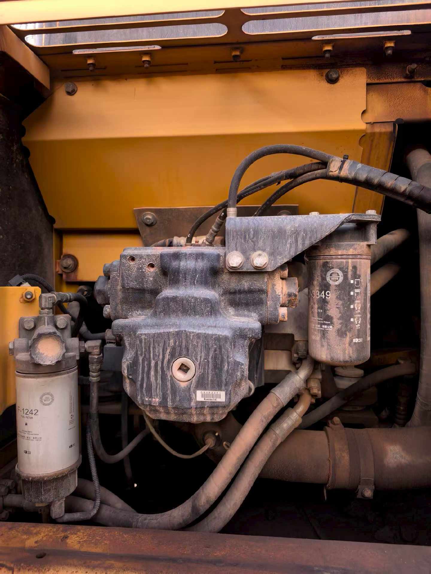 Used Komatsu PC200-8N1 Excavator 2013 Model / 5