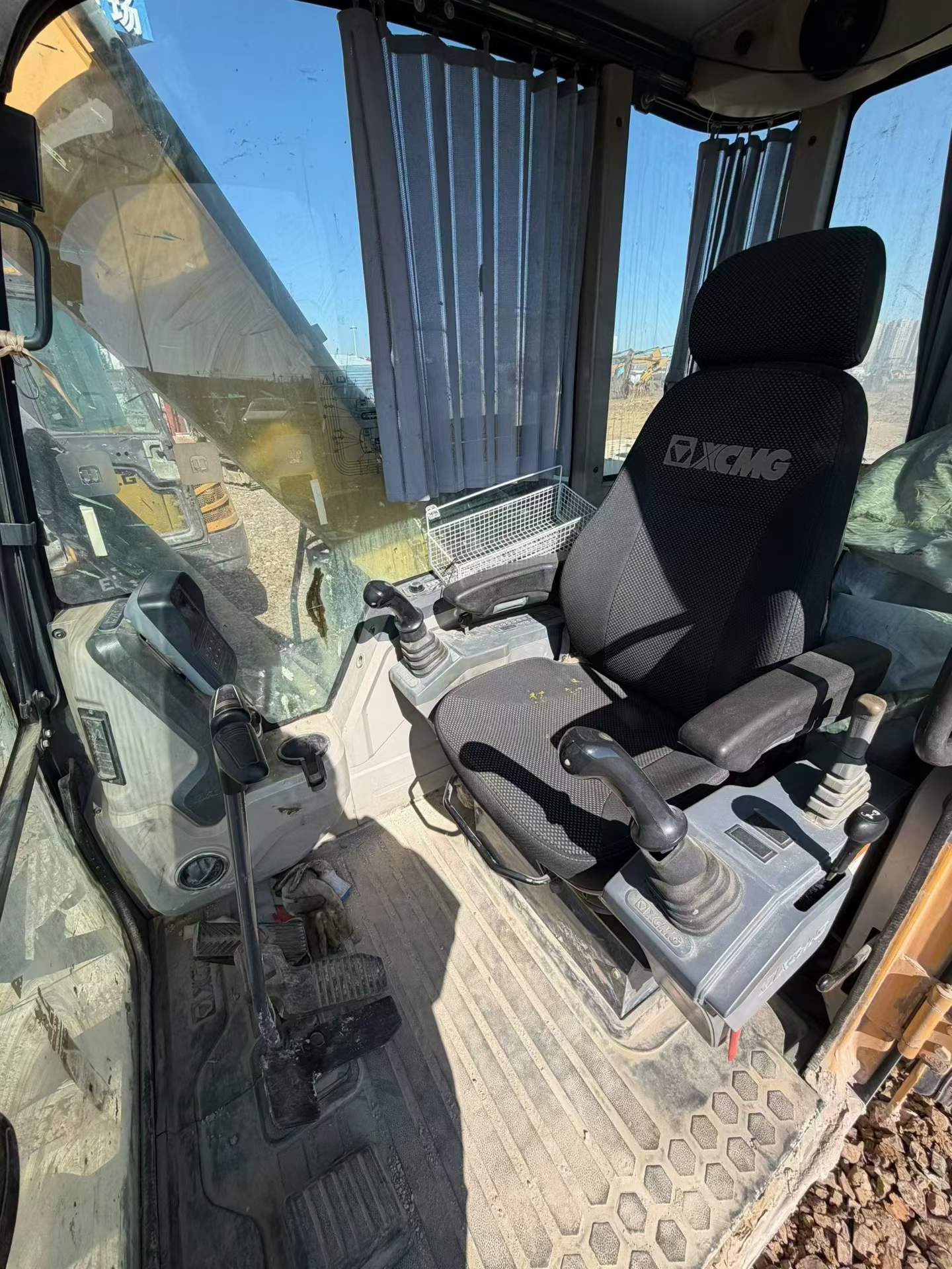 Used XCMG XE75C Excavator 2020 Model / 6