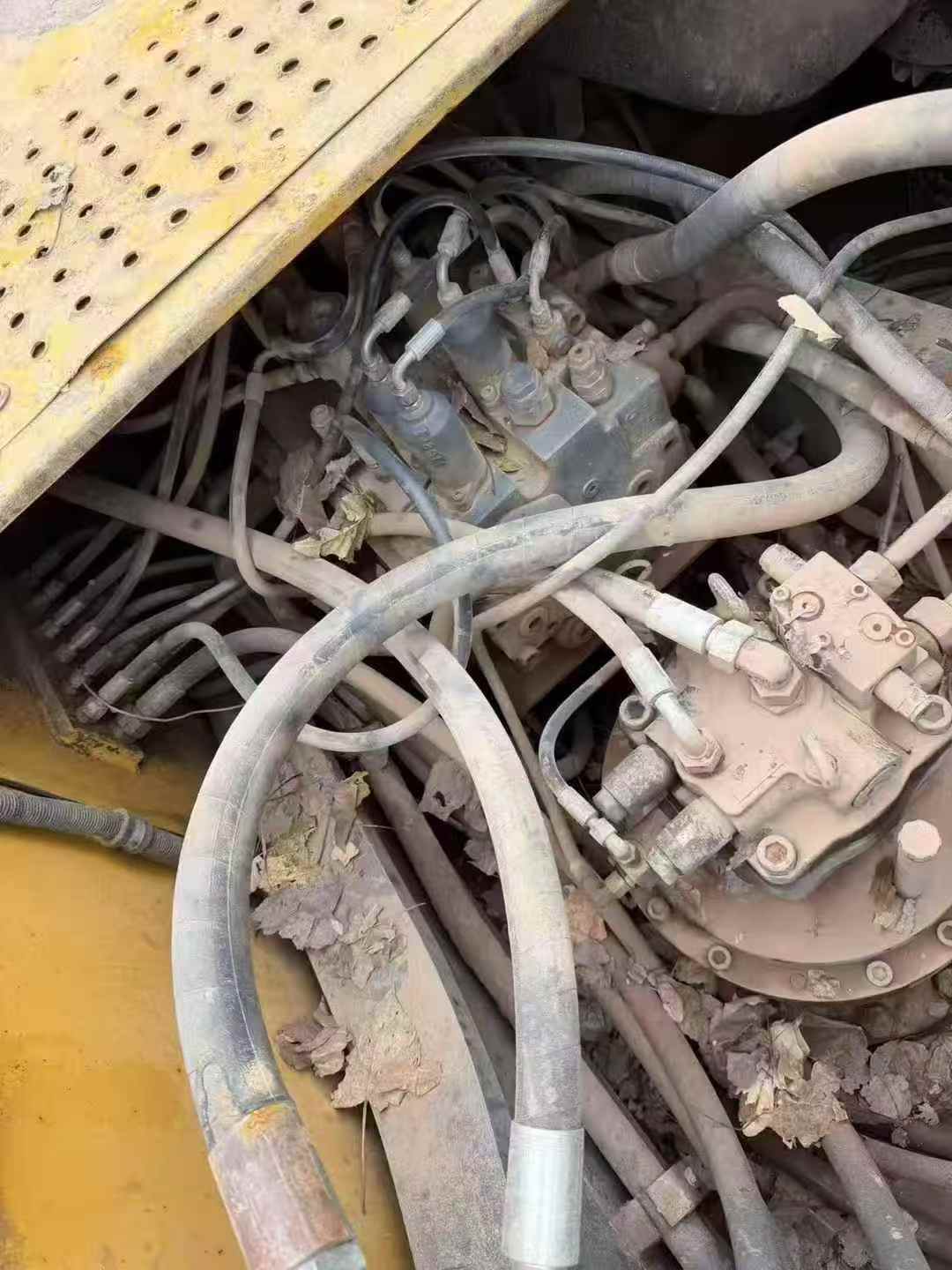 Used XCMG XE370D Excavator 2019 Model / 4