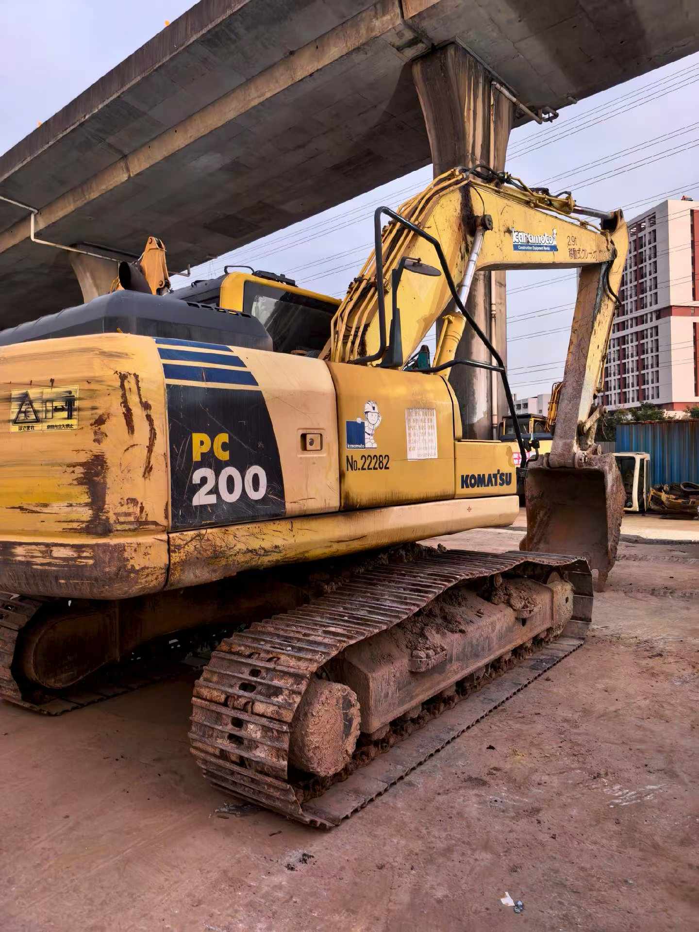 Used Komatsu PC200-8N1 Excavator 2013 Model / 3