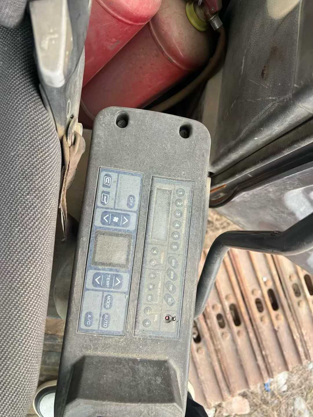 Used Sany SY215C-9 Excavator 2014 Model / 8