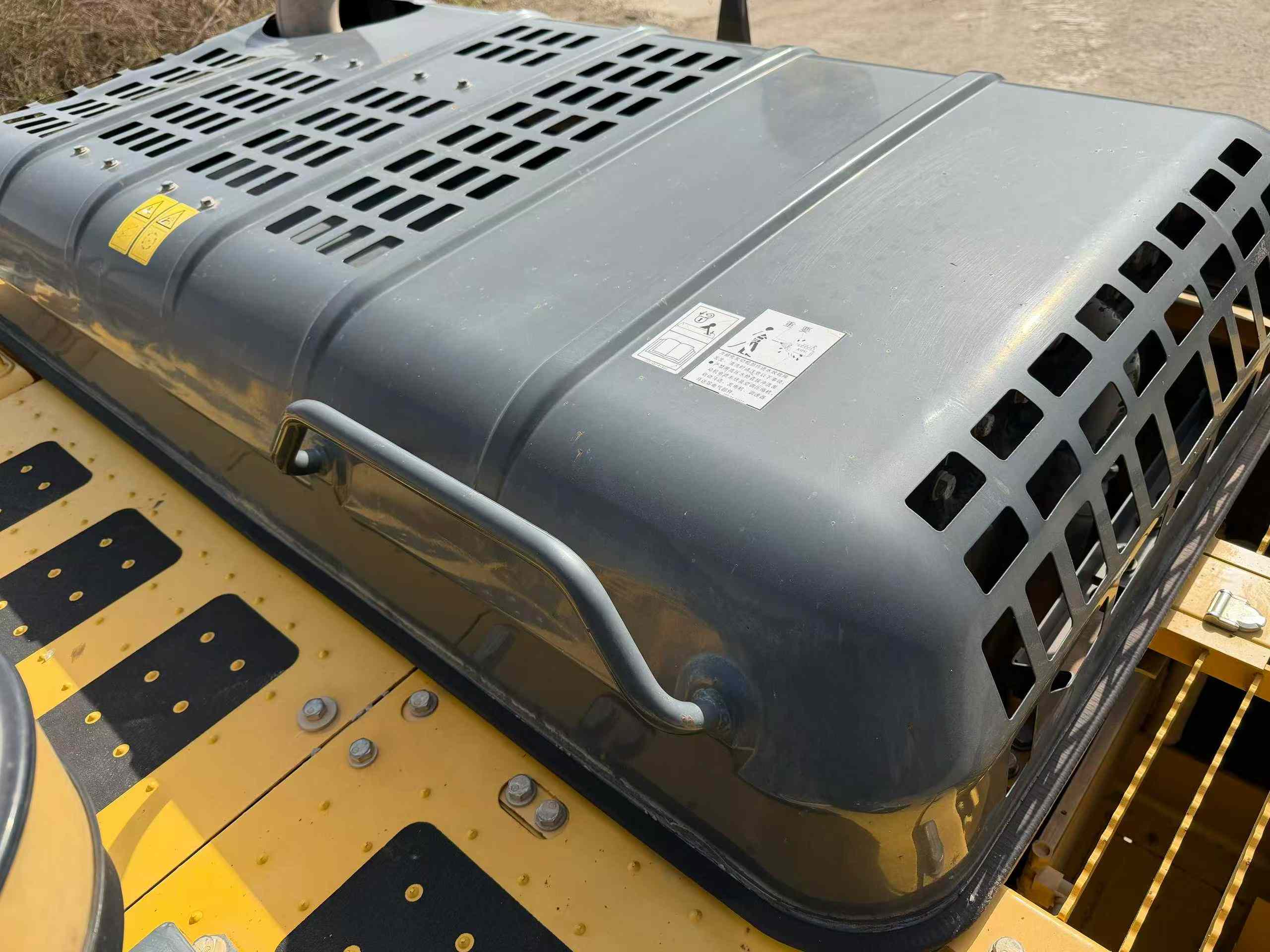 Used Komatsu PC220-8M0 Excavator 2020 Model / 6