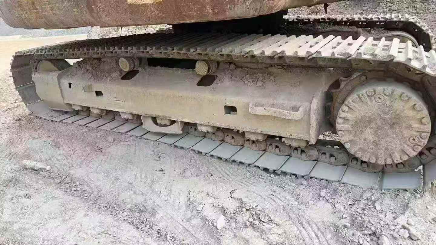 Used Caterpillar 320CU Excavator 2016 Model / 3