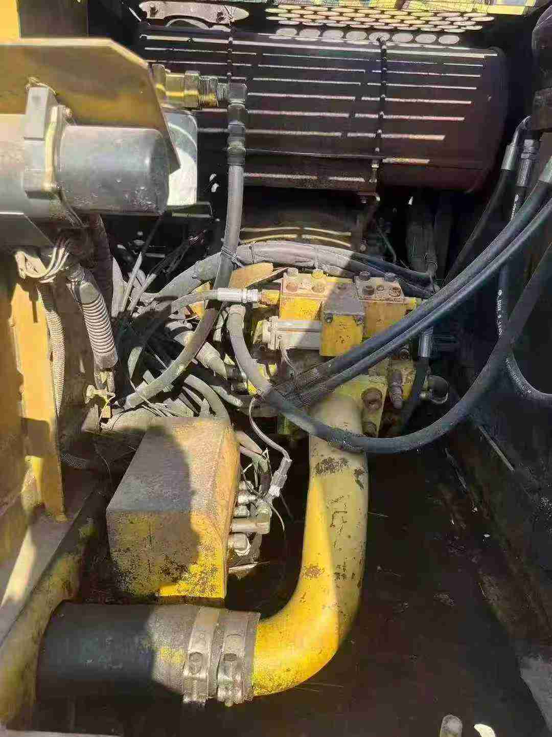 Used Kato HD510 Excavator 2016 Model / 4