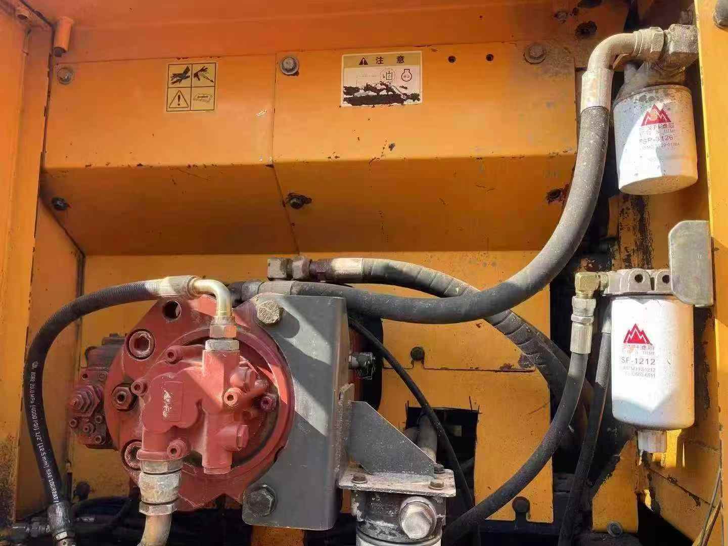 Used Hyundai 220LC Excavator 2016 Model / 8