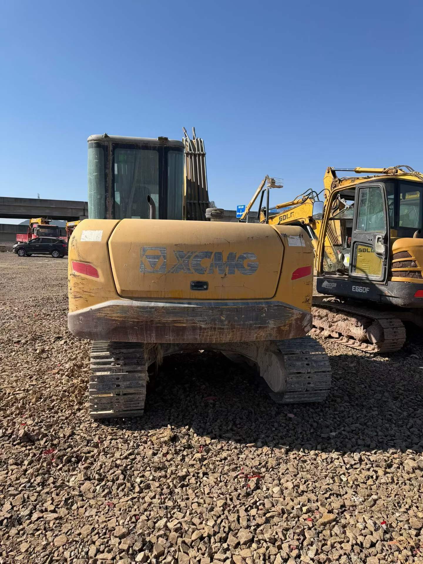 Buy XCMG XE75C Used Excavator