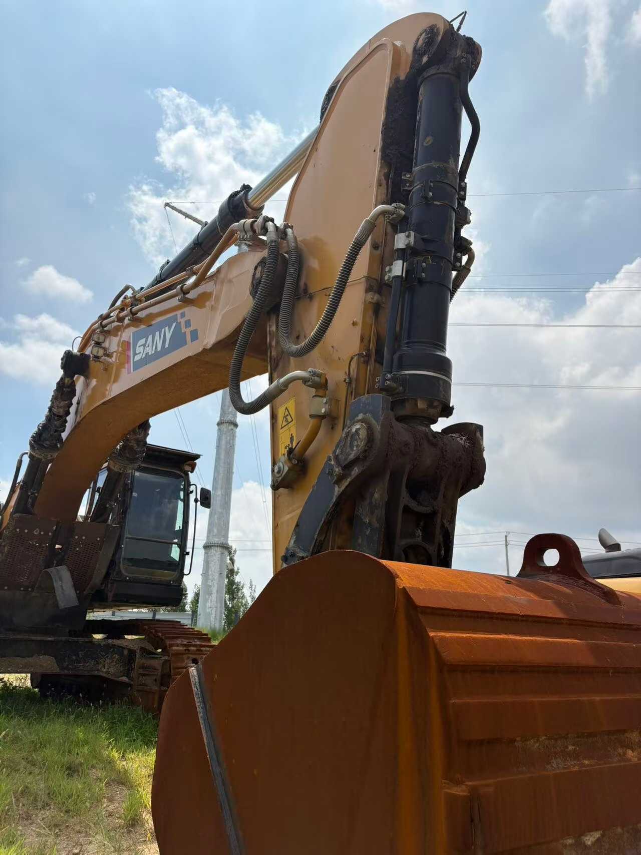 Buy Sany SY650H Used Excavator / 8 Used Sany SY650H Excavator 2016 Model / 8