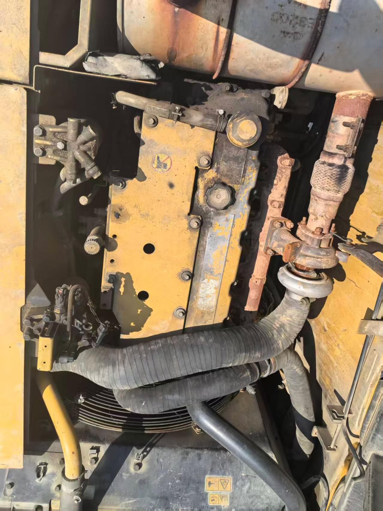 Used Caterpillar 320D Excavator 2016 Model / 5