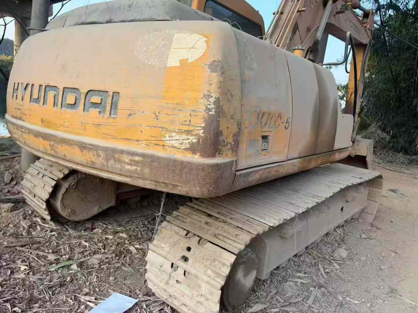 Used Hyundai R130-5 Excavator 2016 Model / 3