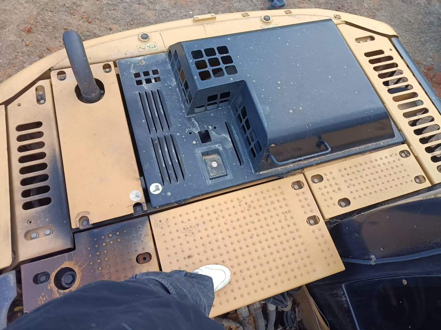 Used Caterpillar 313D2 Excavator 2017 Model / 8