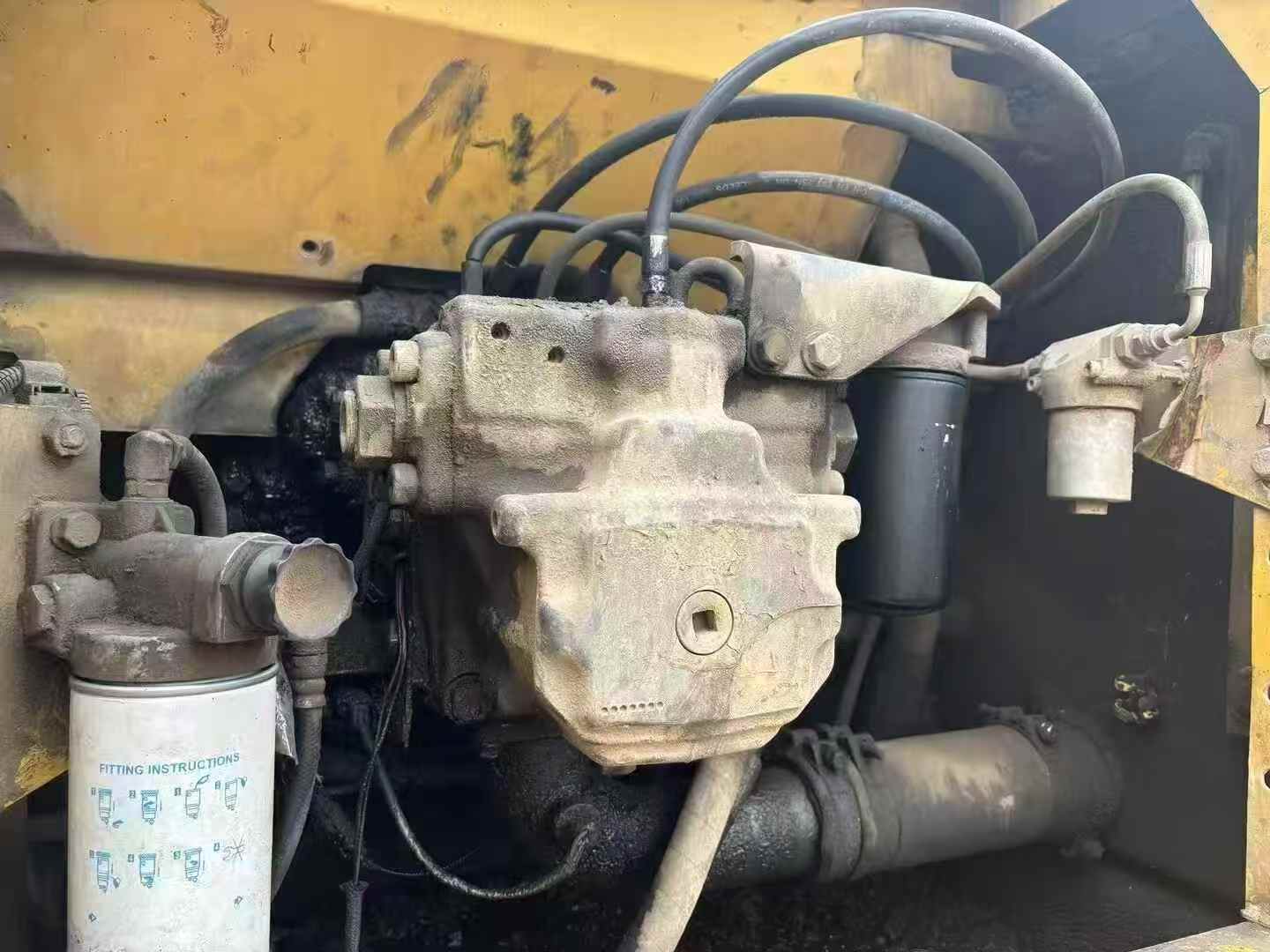 Used Komatsu PC200LC-8 Excavator 2010 Model / 6