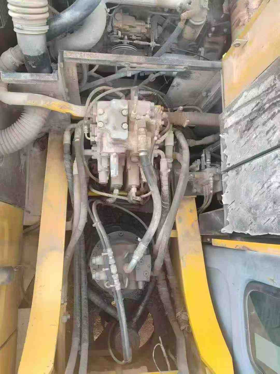 Buy Kato HD820R Used Excavator Buy Kato HD820R Used Excavator