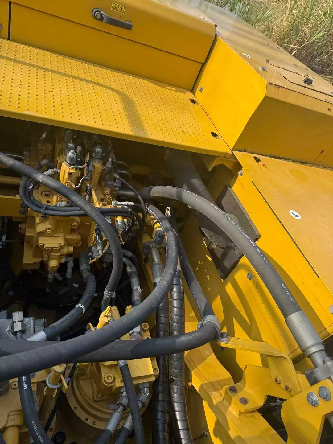 Used Caterpillar 350L Excavator 2022 Model / 9