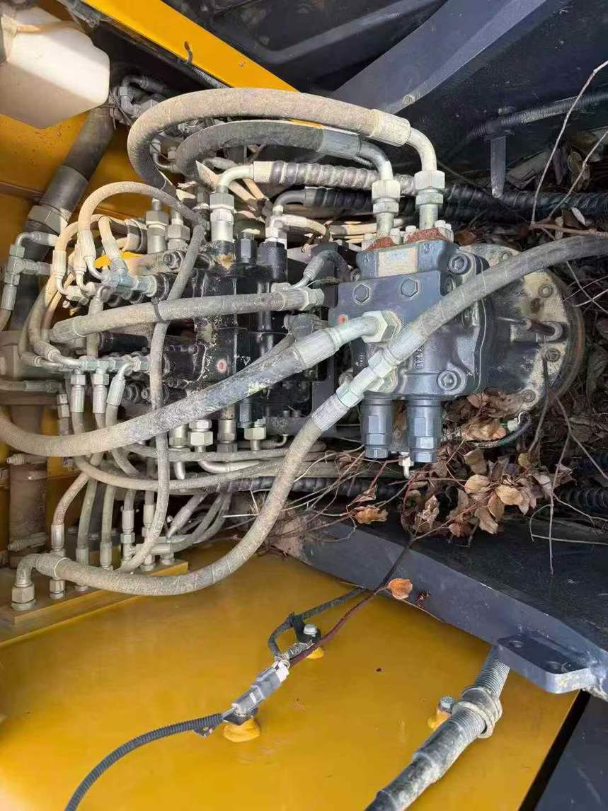 Used XCMG XE135GA Excavator 2021 Model / 3