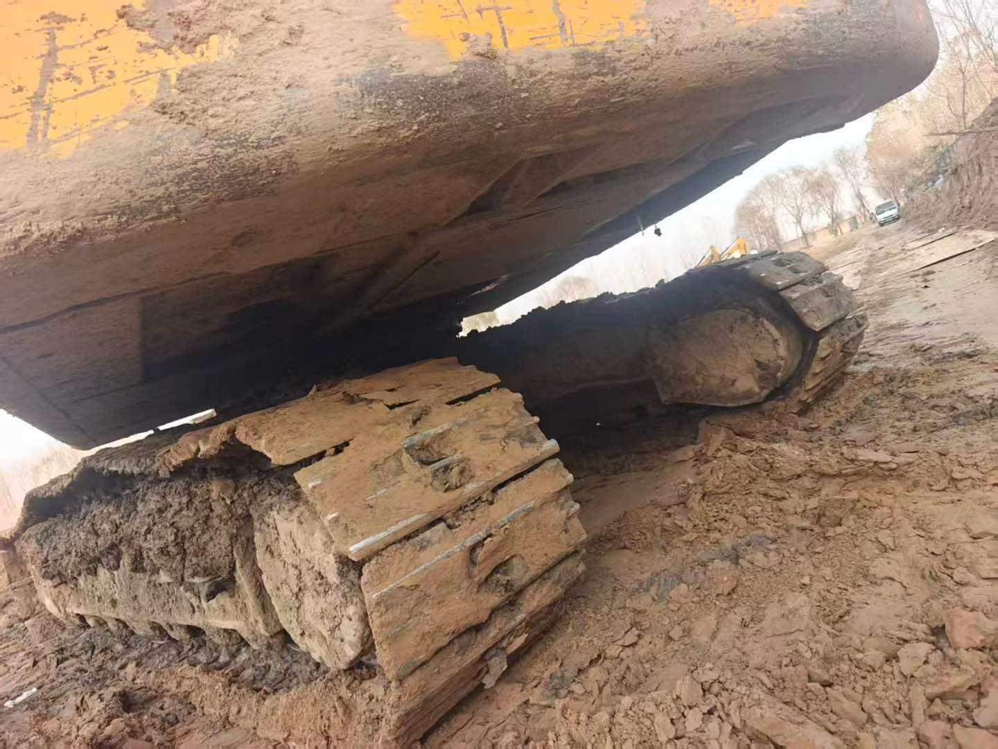 Used Hyundai R215-7C Excavator 2013 Model / 3