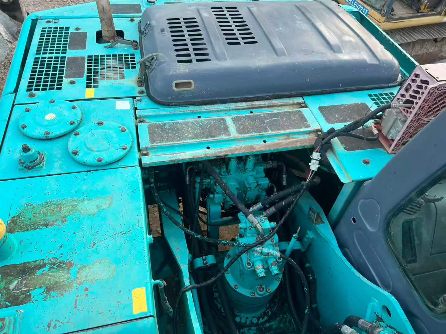 Used Kobelco SK200 Excavator 2016 Model / 3