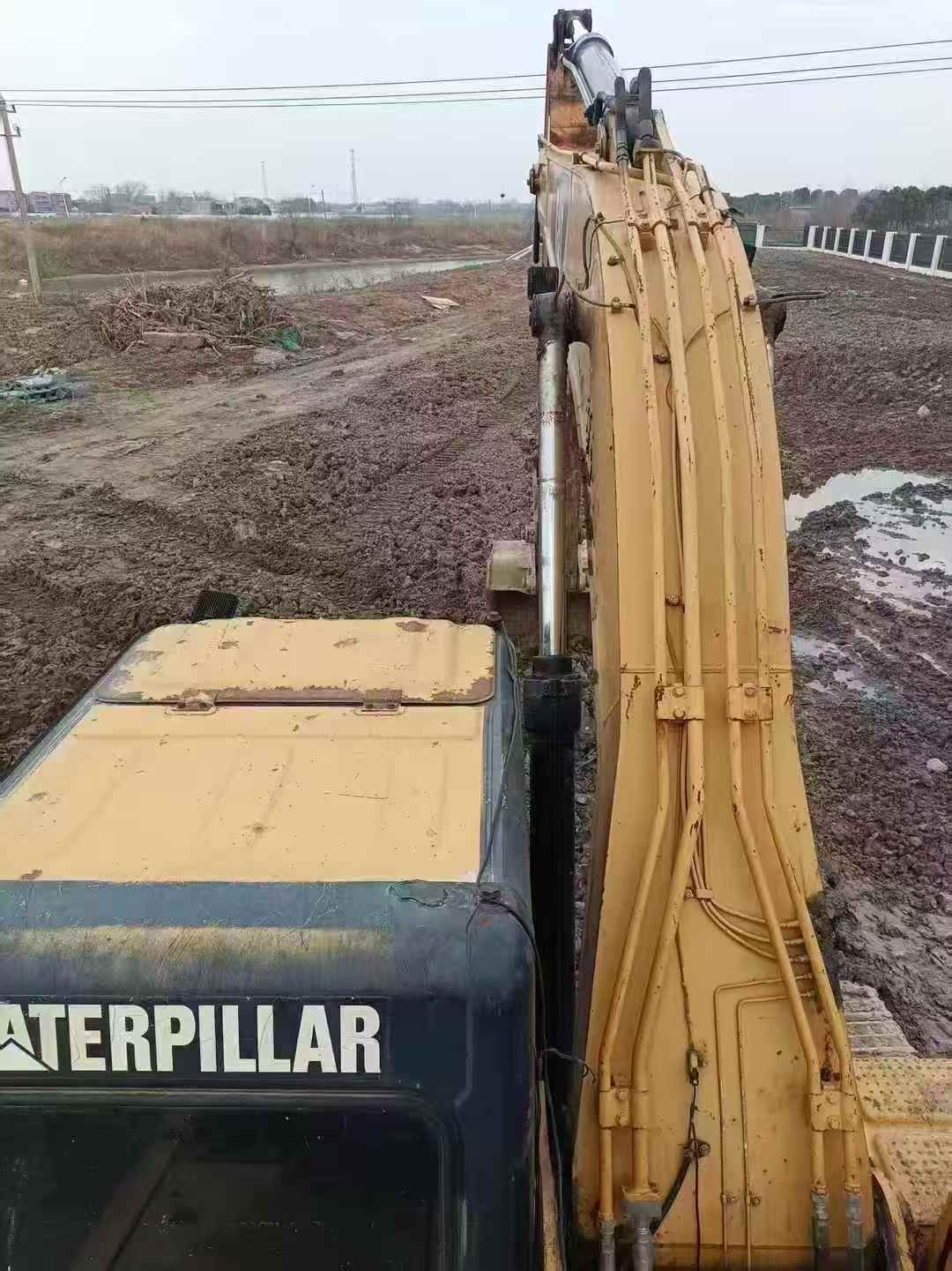 Used Caterpillar 320D Excavator 2010 Model / 8