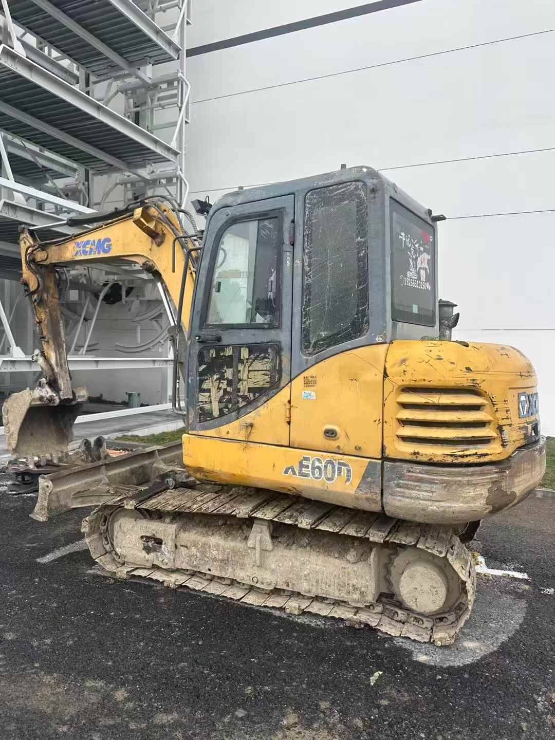 Used XCMG XE60 Excavator 2017 Model / 4