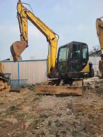 Buy Hyundai HX60 Used Excavator / 3 Used Hyundai HX60 Excavator 2014 Model / 3