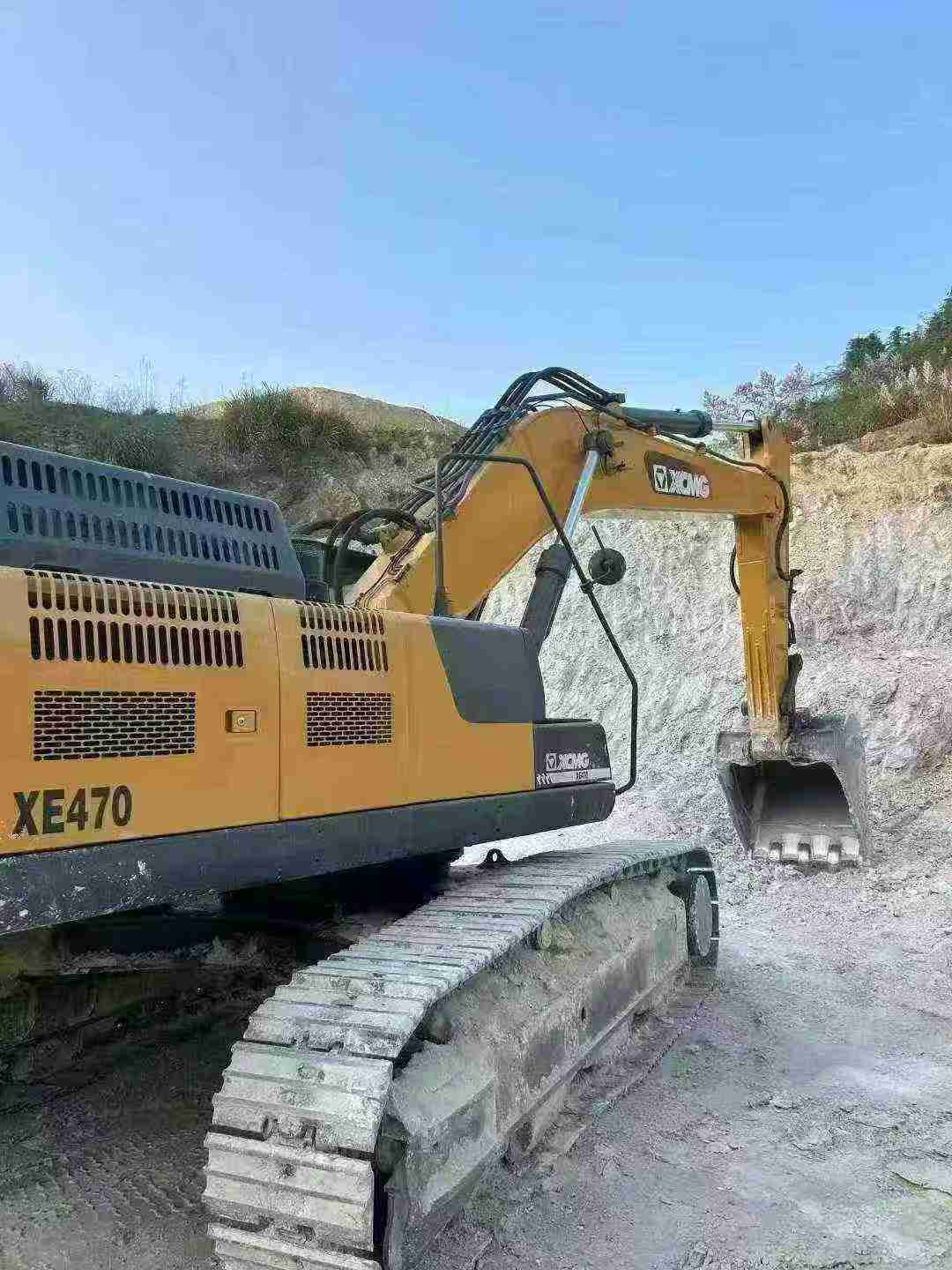 Buy XCMG XE470 Used Excavator