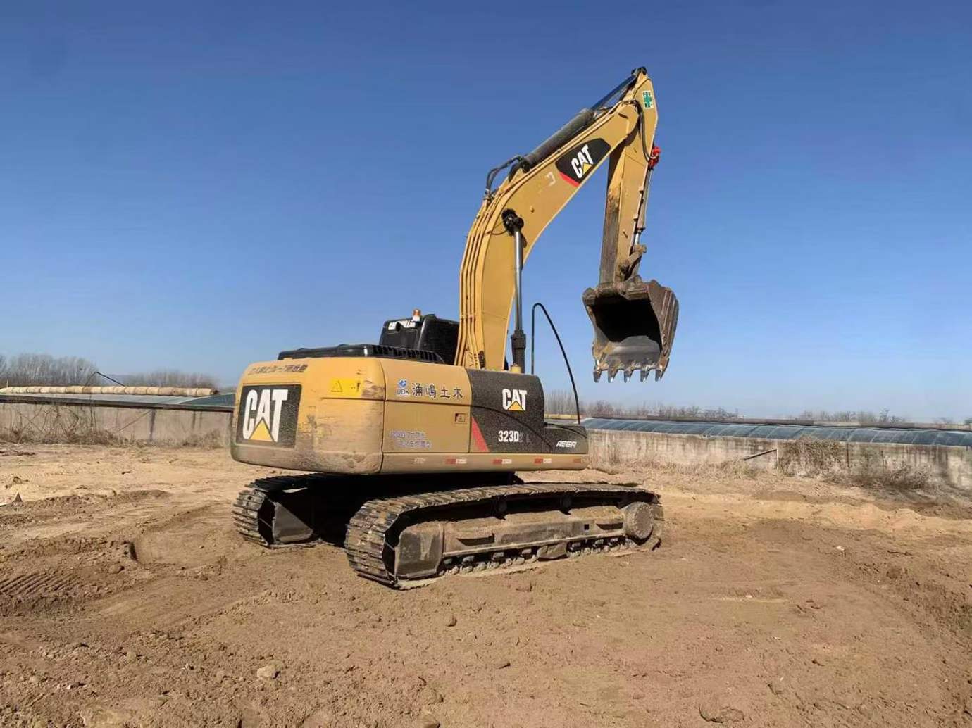 Buy Caterpillar 323D2L Used Excavator / 3 Used Caterpillar 323D2L Excavator 2016 Model / 3