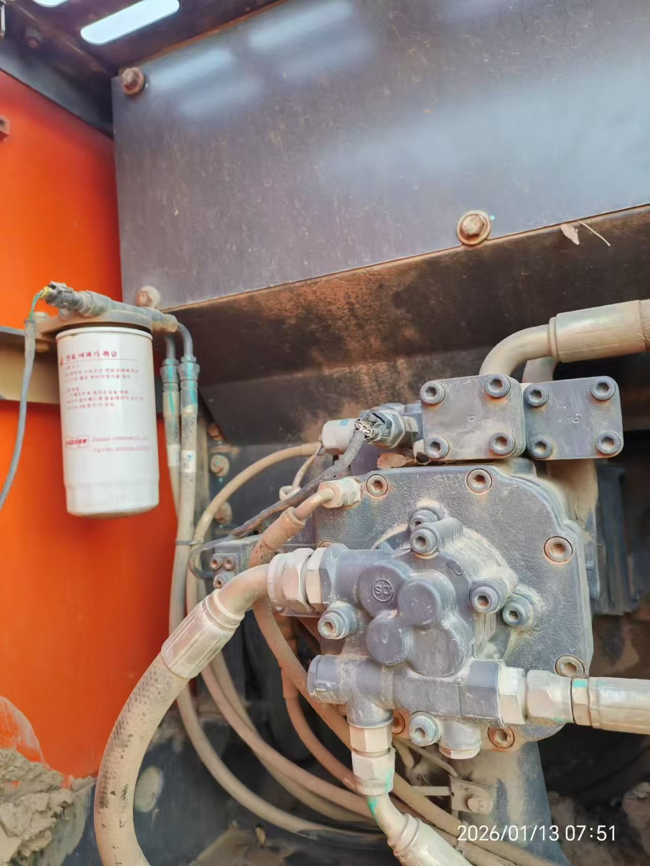 Used Doosan DX15 Excavator 2017 Model / 7