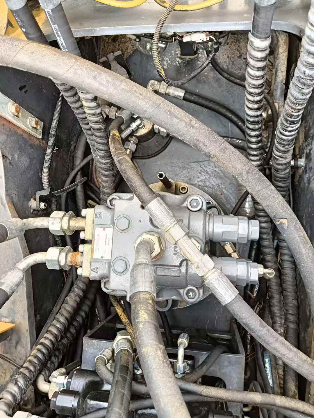 Used XCMG XE135GA Excavator 2020 Model / 6