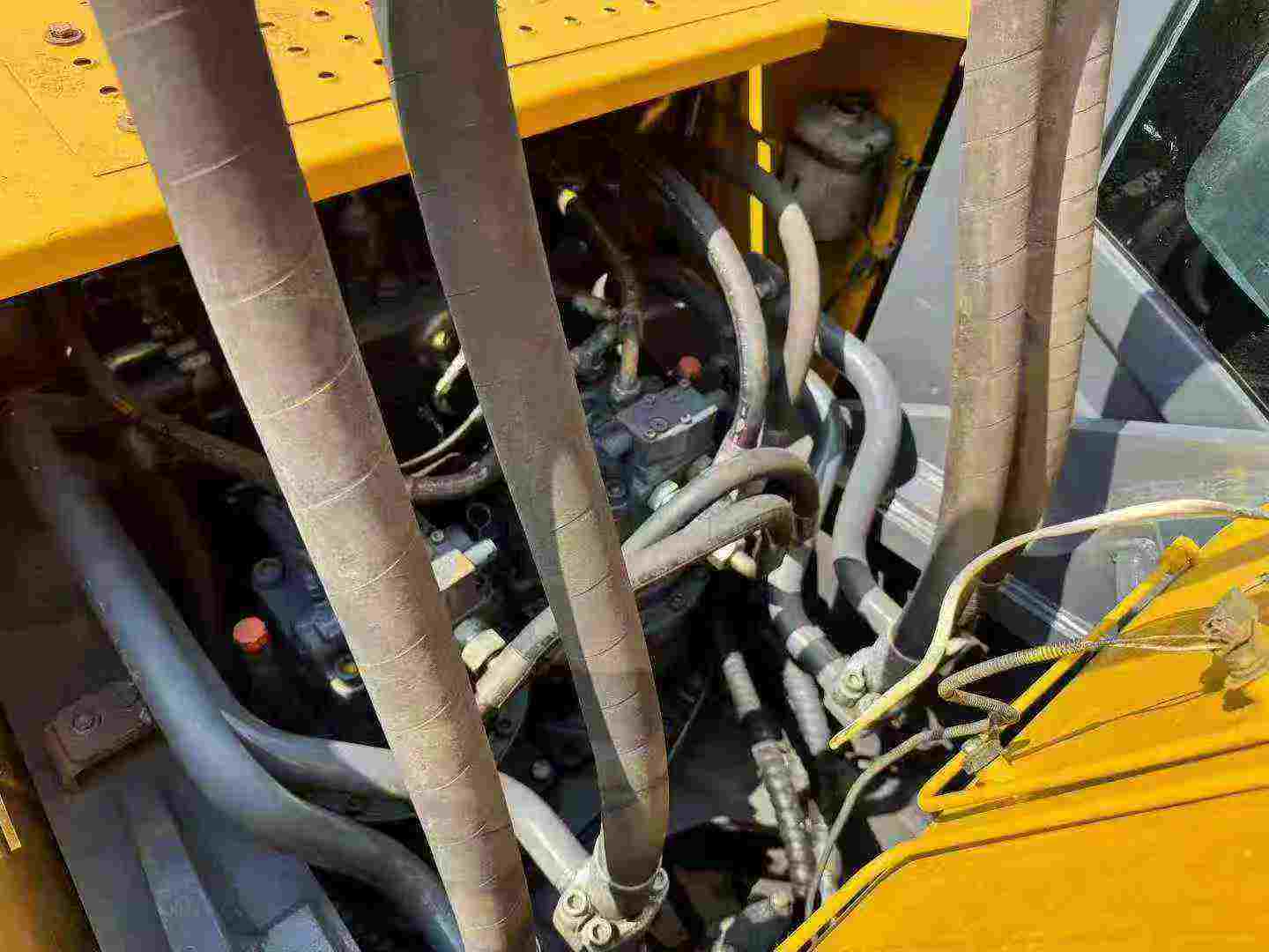 Used XCMG XE470 Excavator 2016 Model / 8