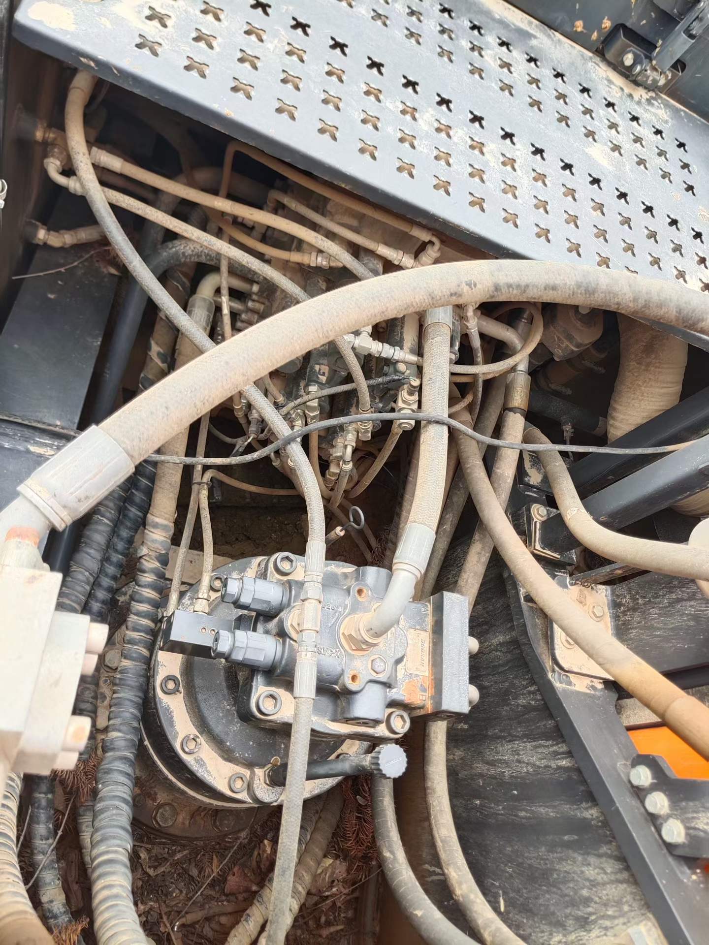 Used Doosan DL305 Excavator 2021 Model / 3