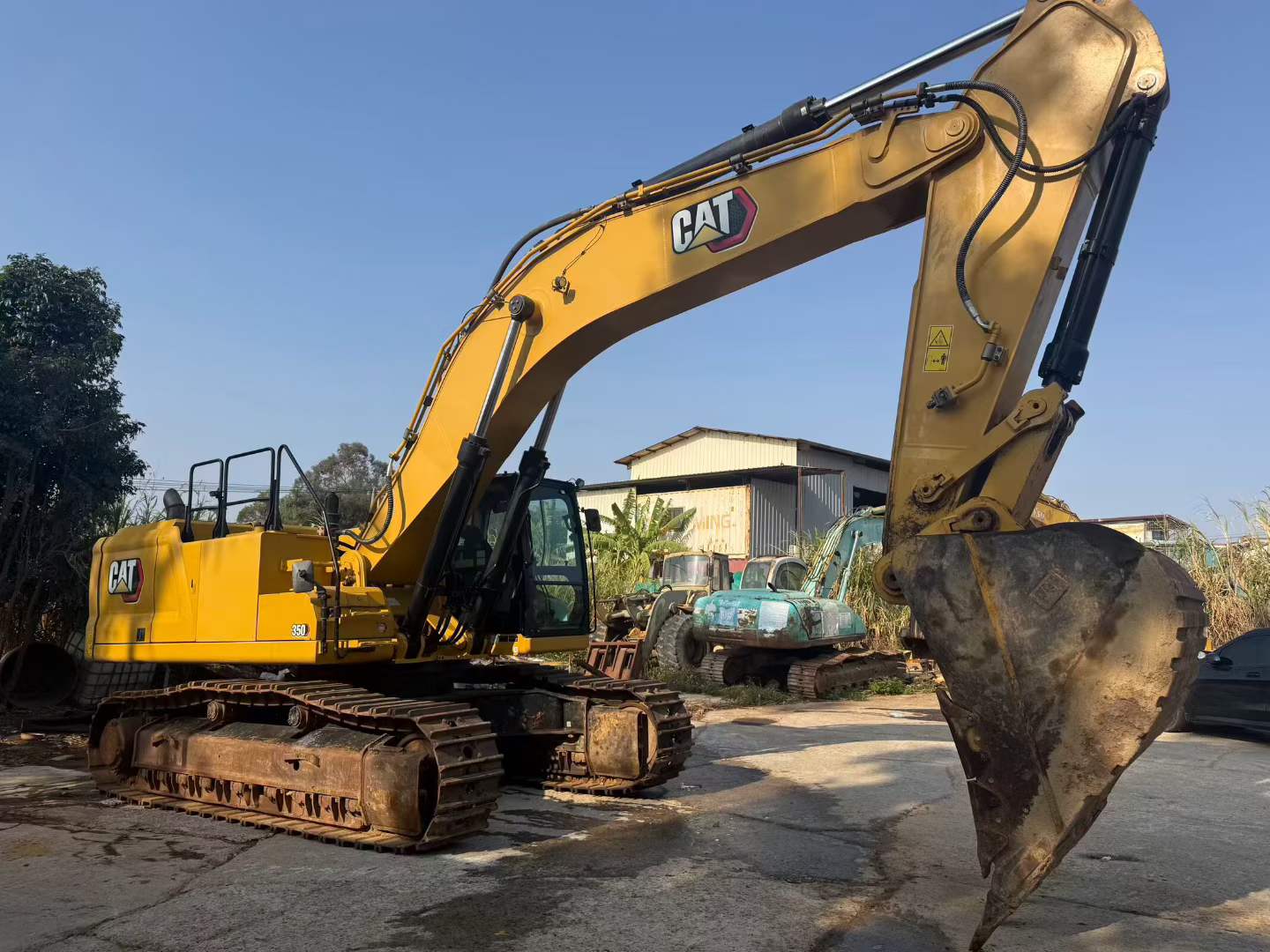 Used Caterpillar 350L Excavator 2022 Model / 3