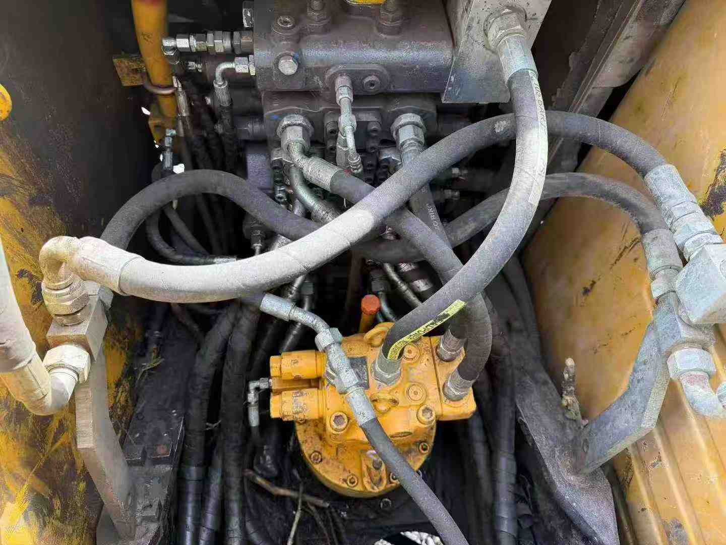 Used Sany SY125H Excavator 2018 Model / 4