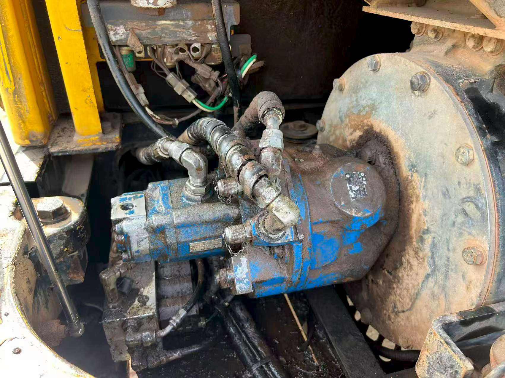 Used Hyundai R55-7 Excavator 2016 Model / 7