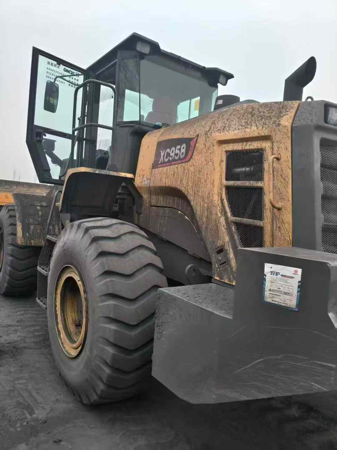Used XCMG XC958 Loader 2016 Model / 3