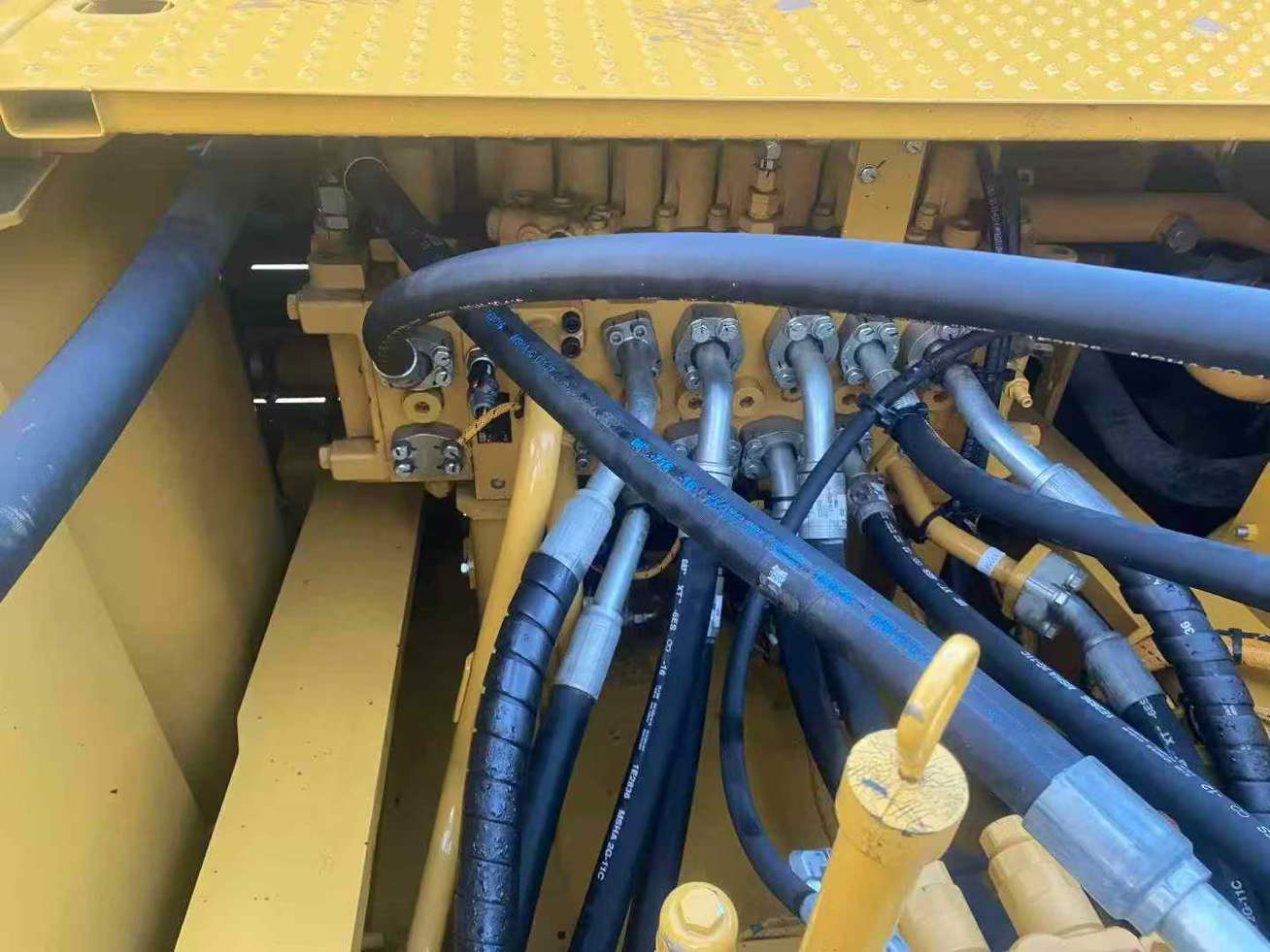 Used Caterpillar CT18 Excavator 2020 Model / 7