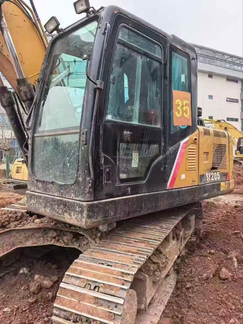 Used Sany SY135 Excavator 2016 Model / 7