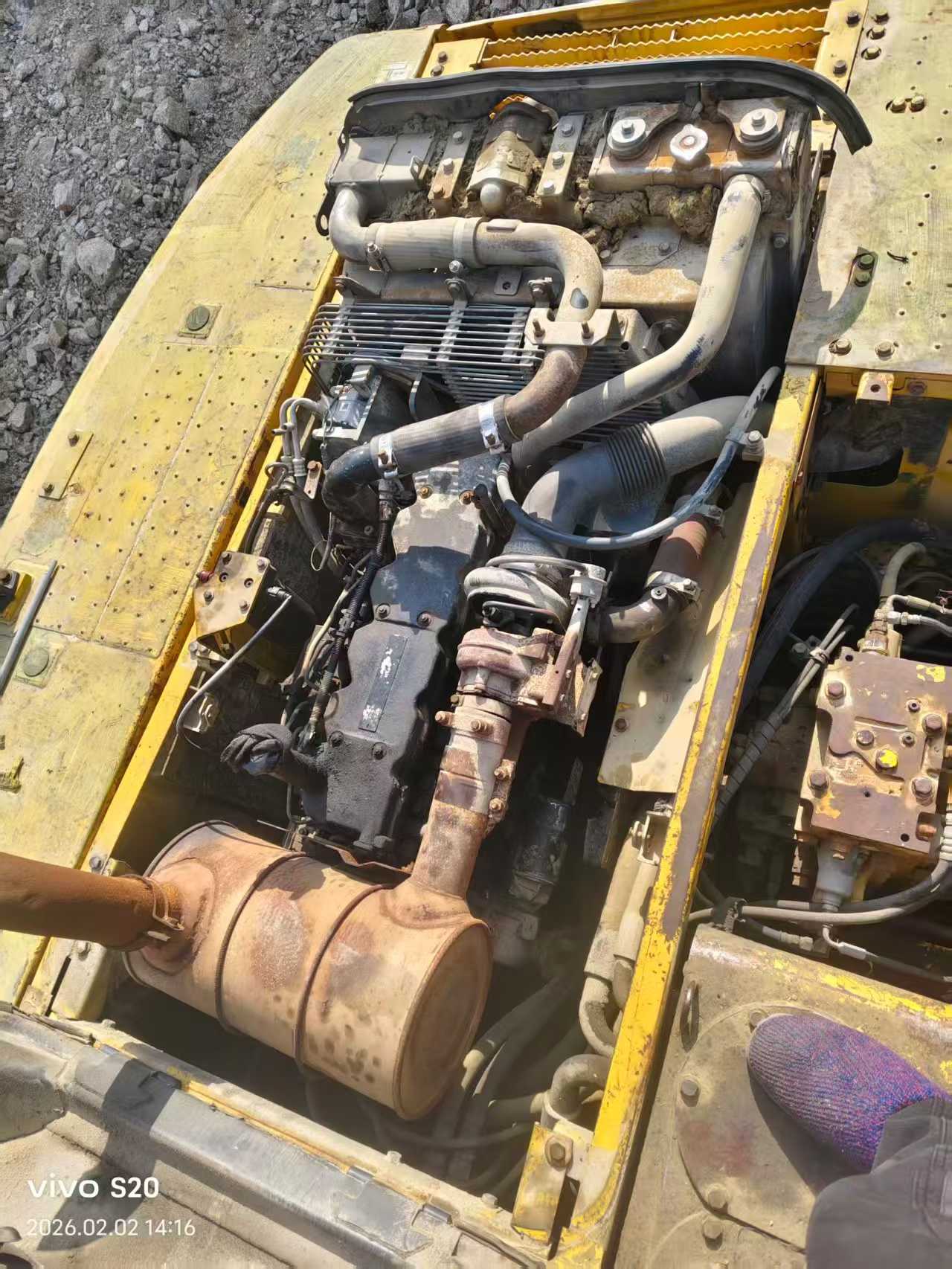 Used Komatsu PC220 Excavator 2016 Model / 7