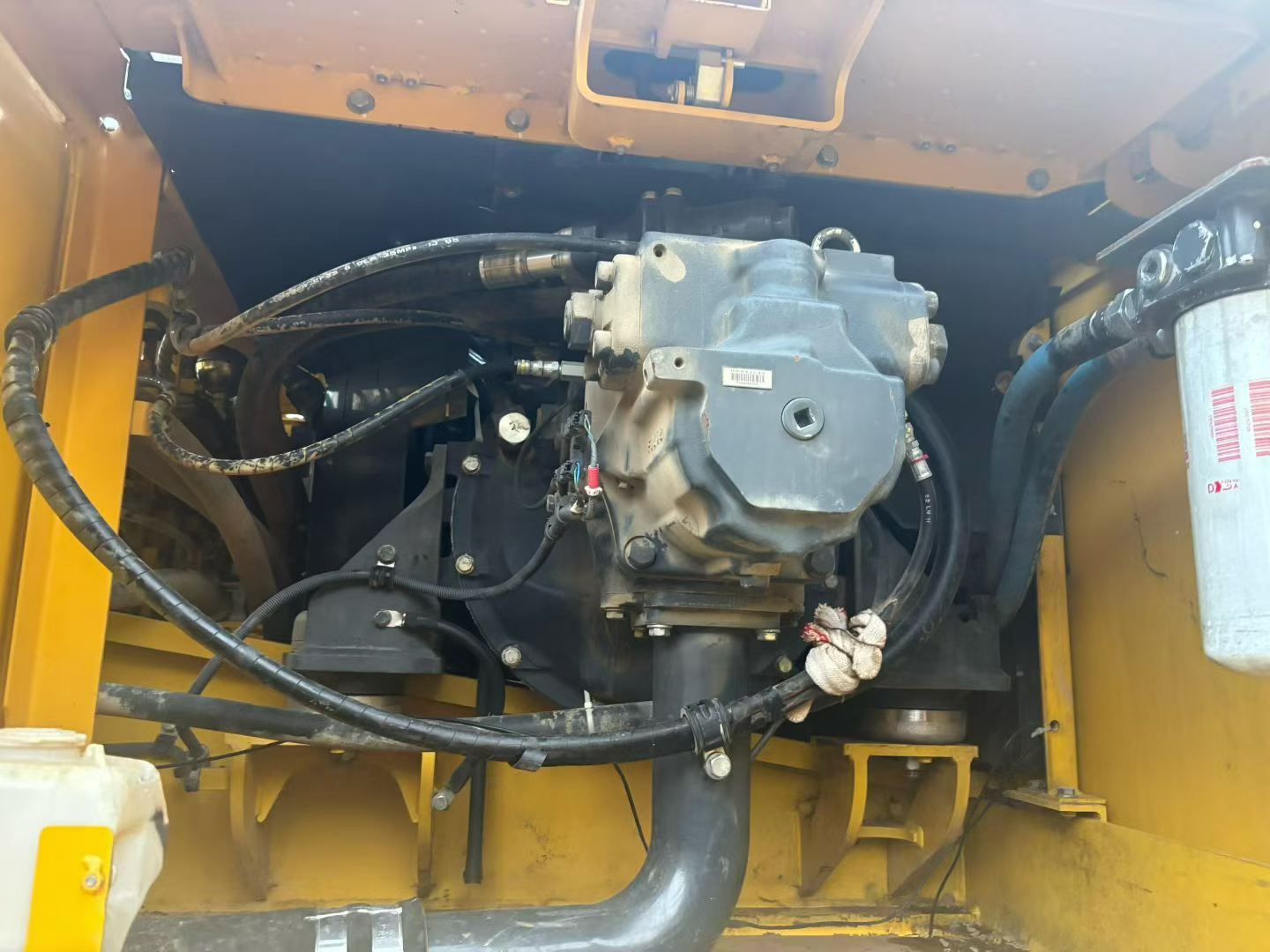 Buy Komatsu PC90 Used Excavator / 8 Used Komatsu PC90 Excavator 2020 Model / 8