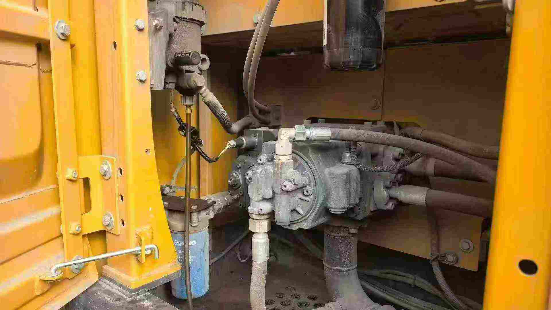 Used XCMG XE135GA Excavator 2024 Model / 4