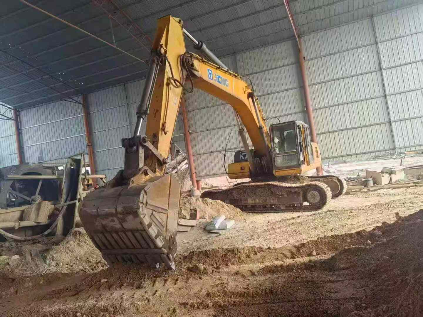 Buy XCMG XE335GK Used Excavator