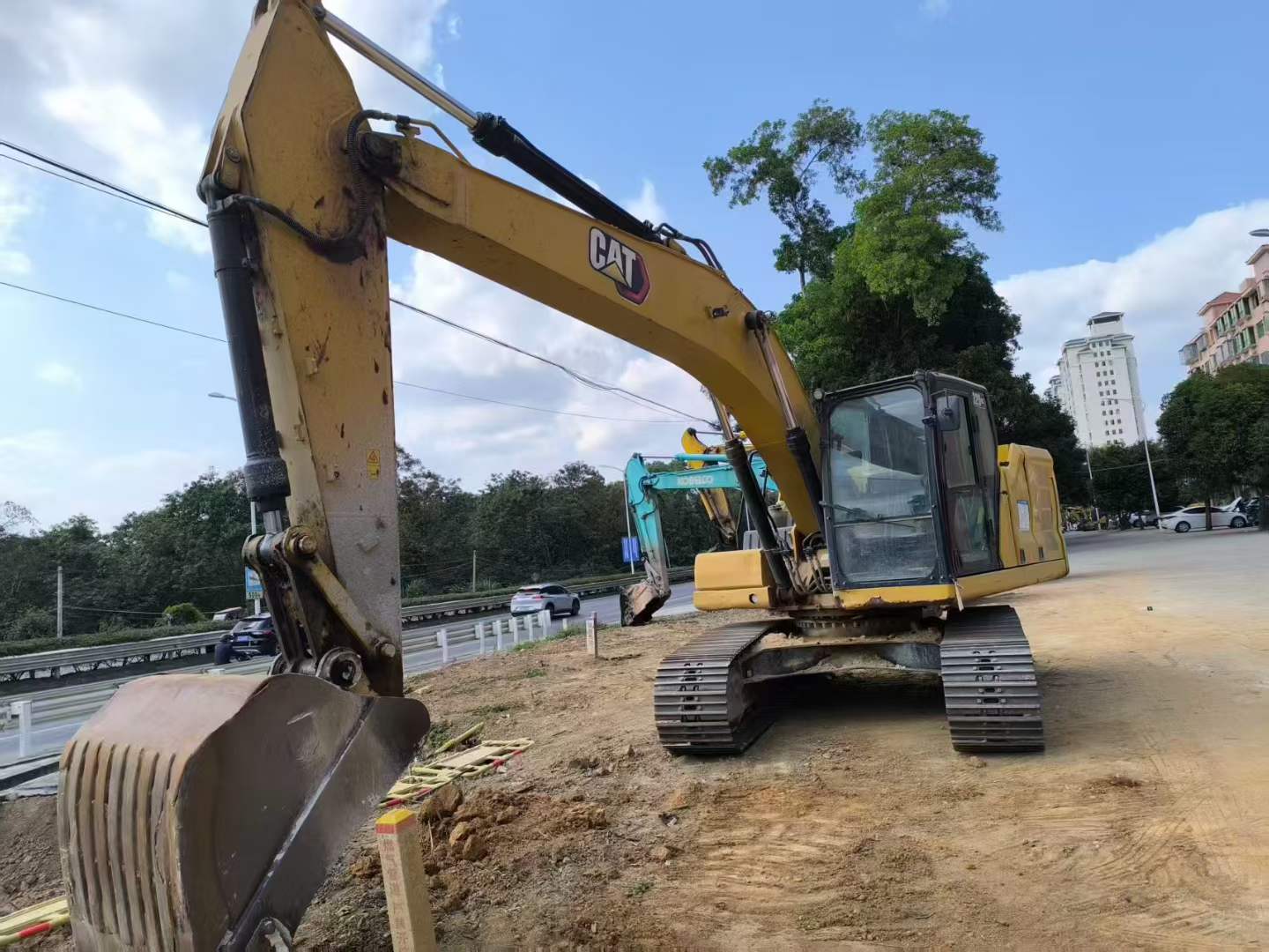 Used Caterpillar 320GC Excavator 2020 Model / 3