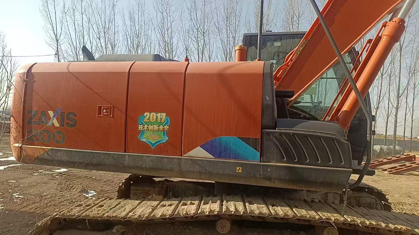 Used Hitachi ZAXIS200 Excavator 2022 Model / 2