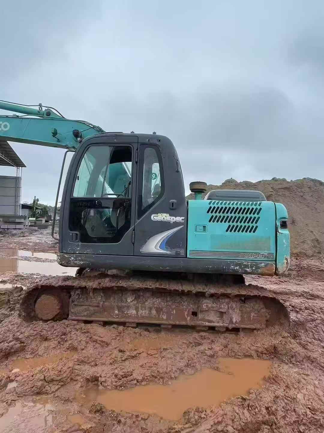 Used Kobelco SK130 Excavator 2015 Model / 2