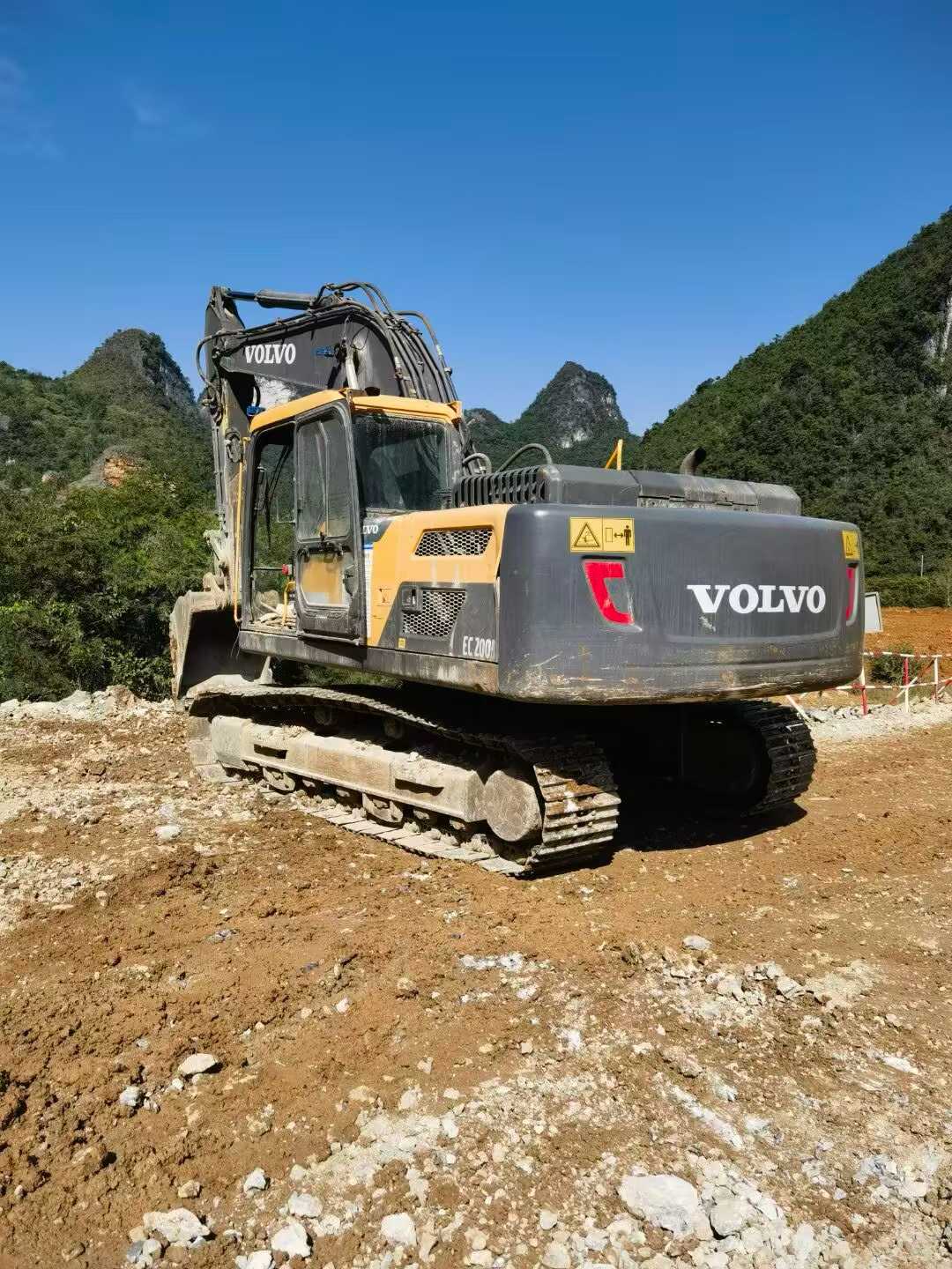 Buy Volvo EC200 Used Excavator Buy Volvo EC200 Used Excavator
