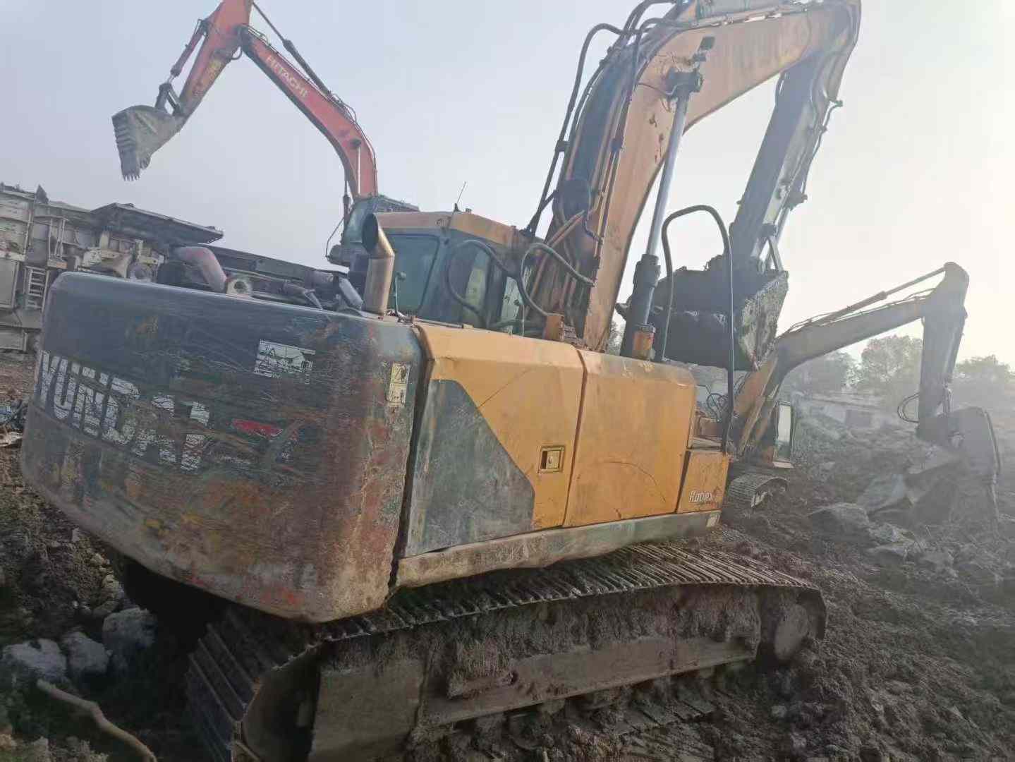 Used Hyundai R215-9 Excavator 2019 Model / 3