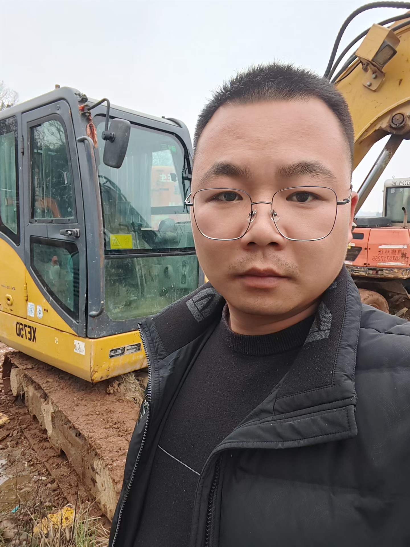 Used XCMG XE60 Excavator 2022 Model / 9