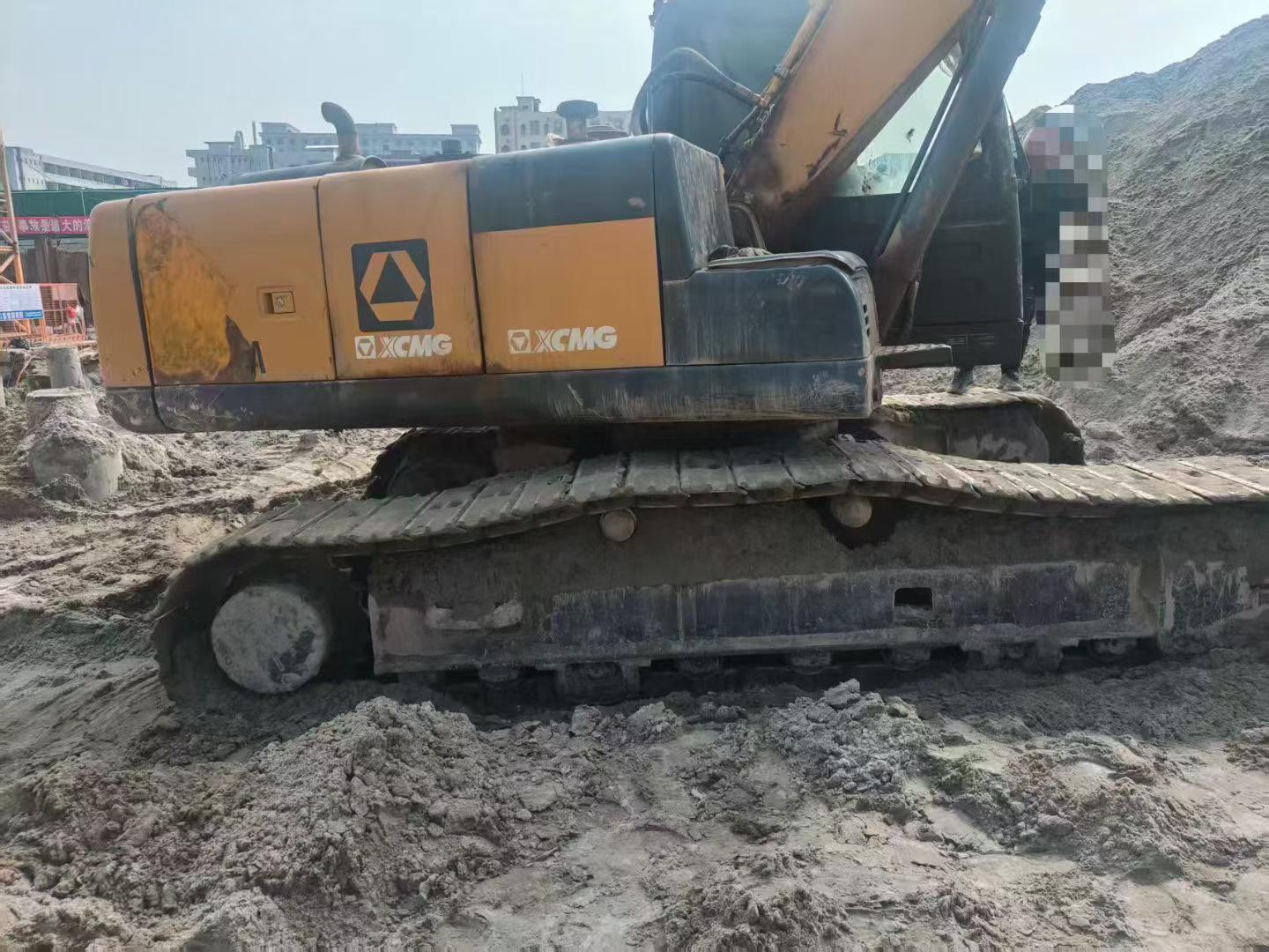 Buy XCMG XE215 Used Excavator