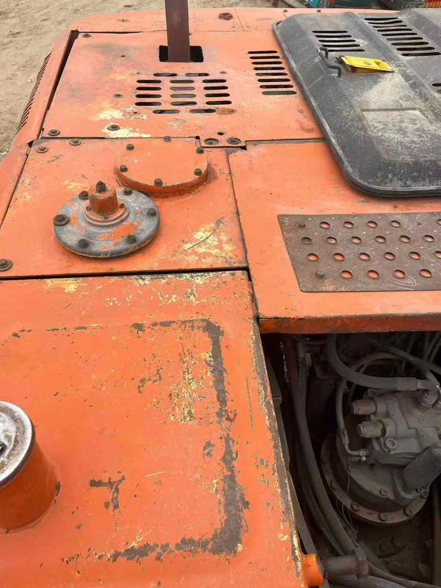 Used Hitachi ZAXIS200 Excavator 2009 Model / 2